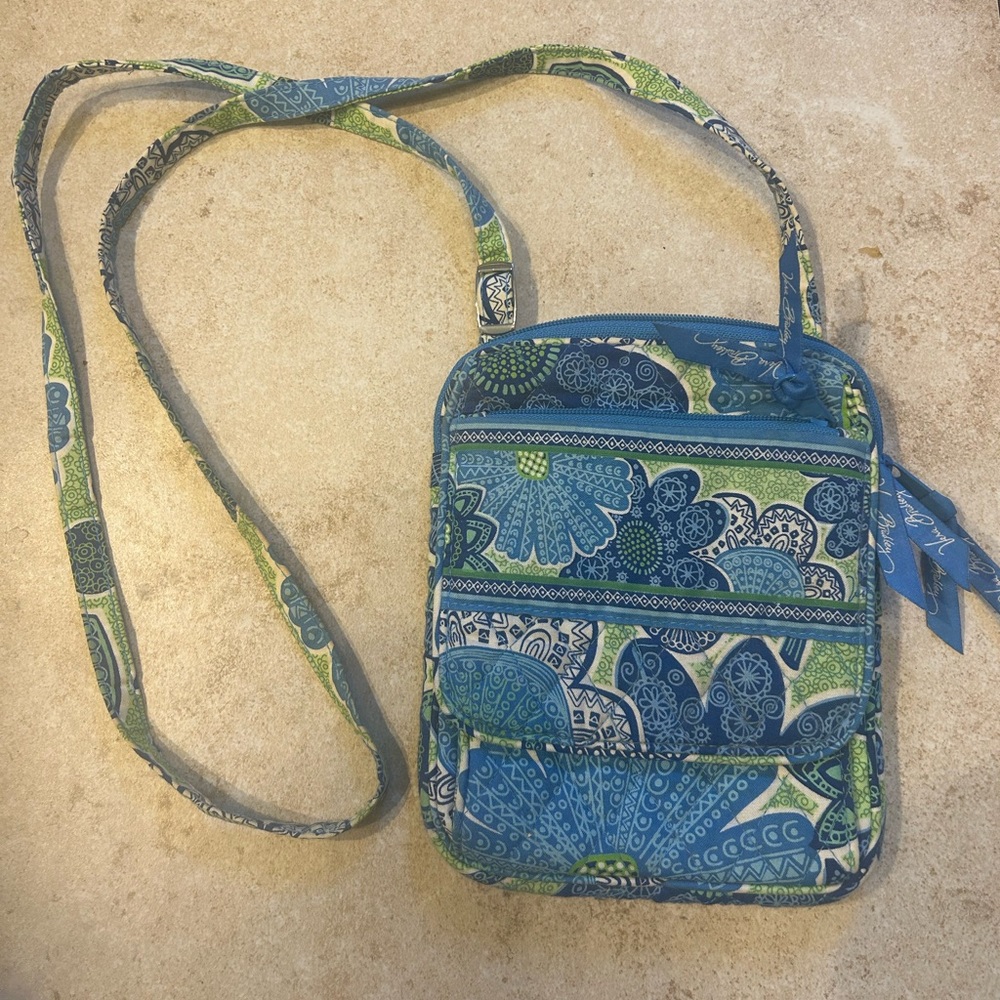 Vera Bradley small crossbody bag
